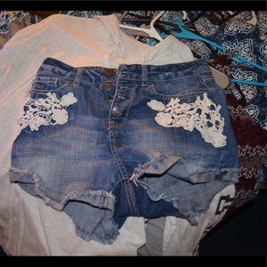Jean Shorts with White Lace On Pockets